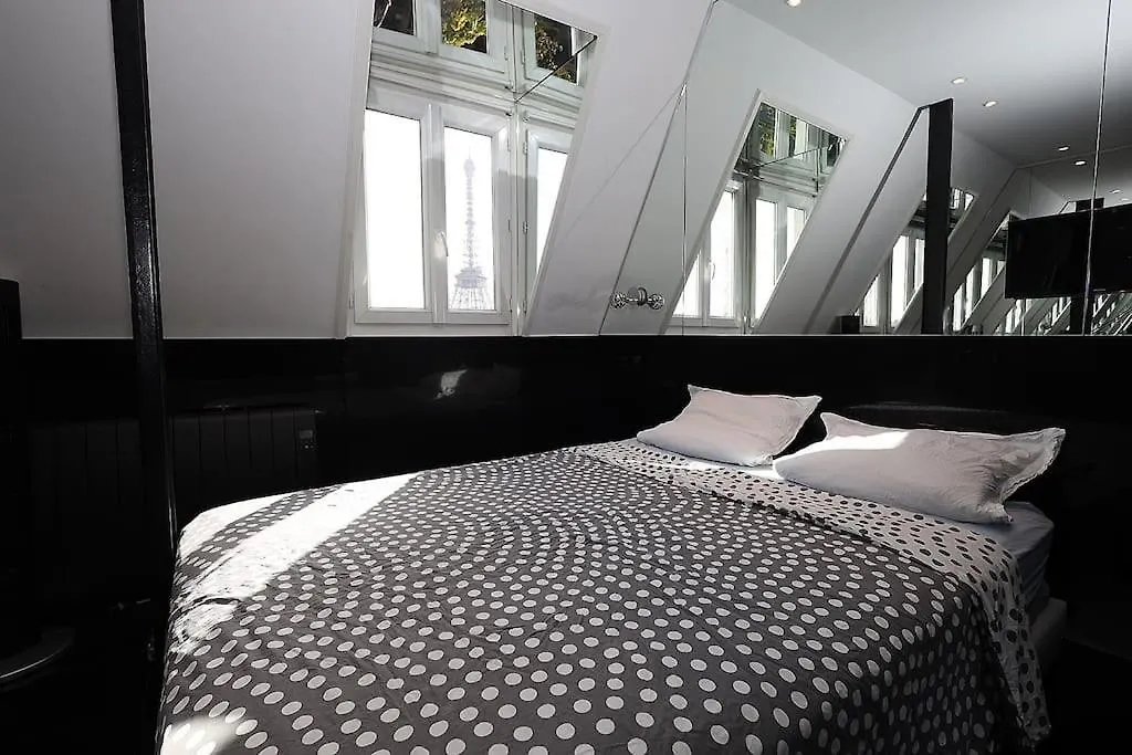 Studio De Luxe Paris Apartment
