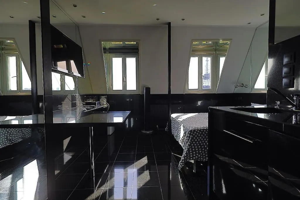 Studio De Luxe Paris